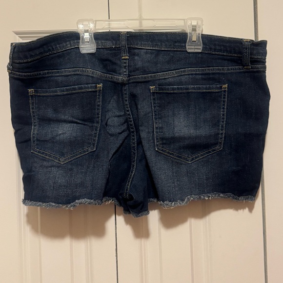 Mossimo Denim Boyfriend Shorts 18/34 Dark Wash Frayed Hem Stretch - Picture 3 of 4